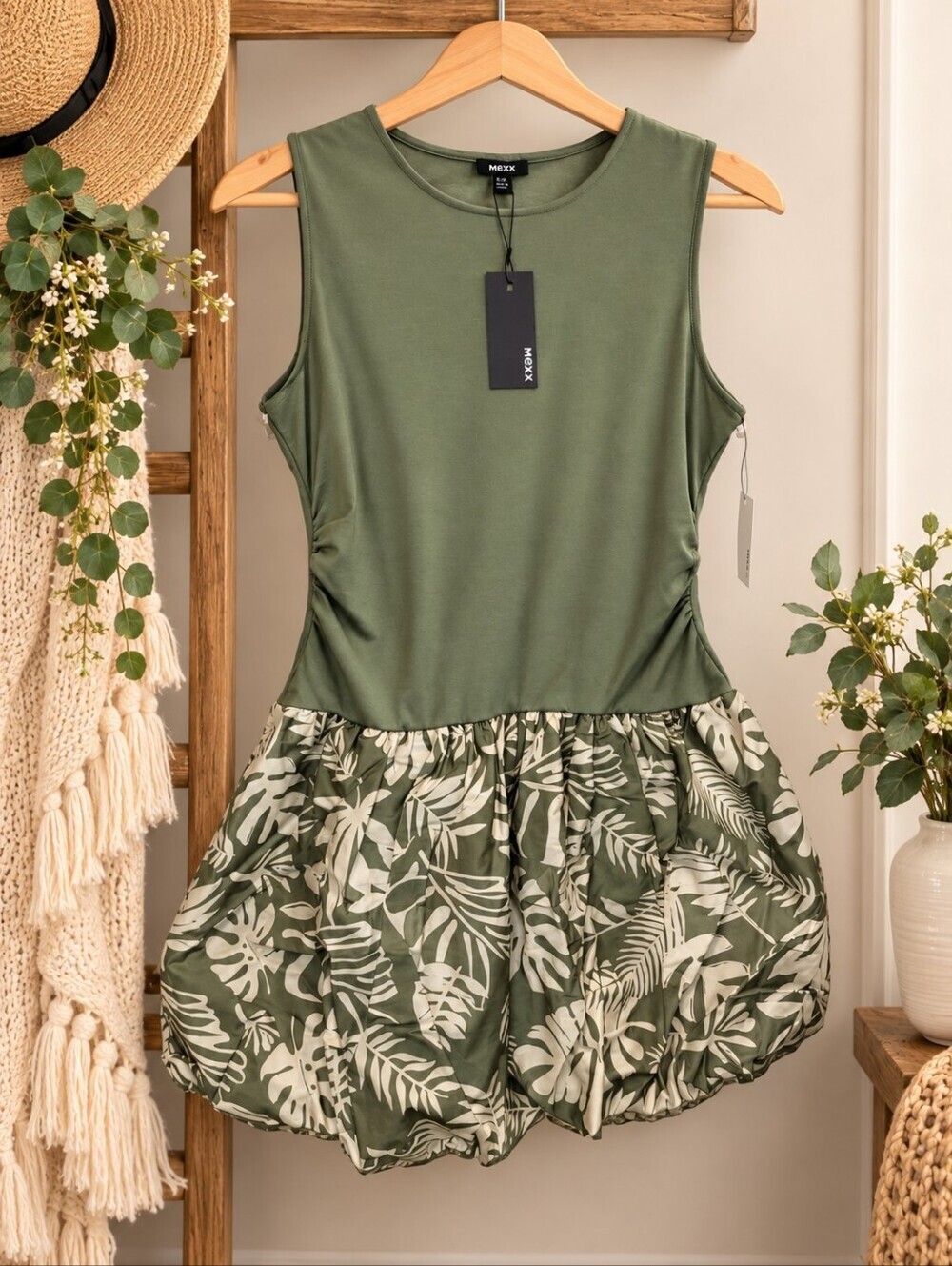 NWT MEXX Floral Bubble Hem Dress Large Olive Green Tropical Leaf Boho